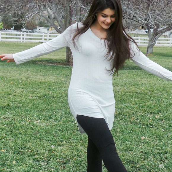 White Zenana Tunic Sweater - Picture 2 of 2
